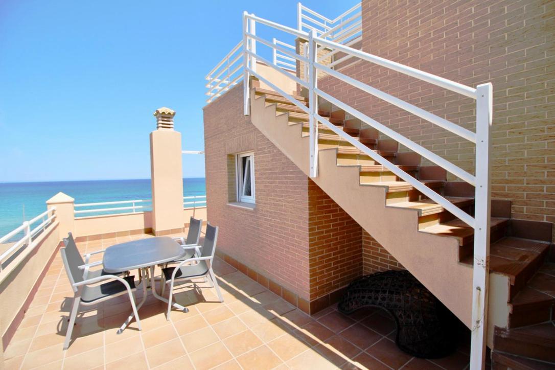 Atico Frontal Al Mar Con Piscina Privada By Homeprive Dénia Eksteriør billede