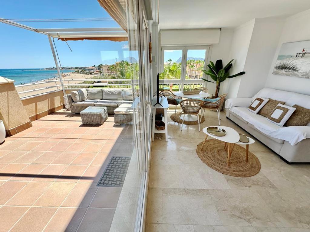 Atico Frontal Al Mar Con Piscina Privada By Homeprive Dénia Eksteriør billede