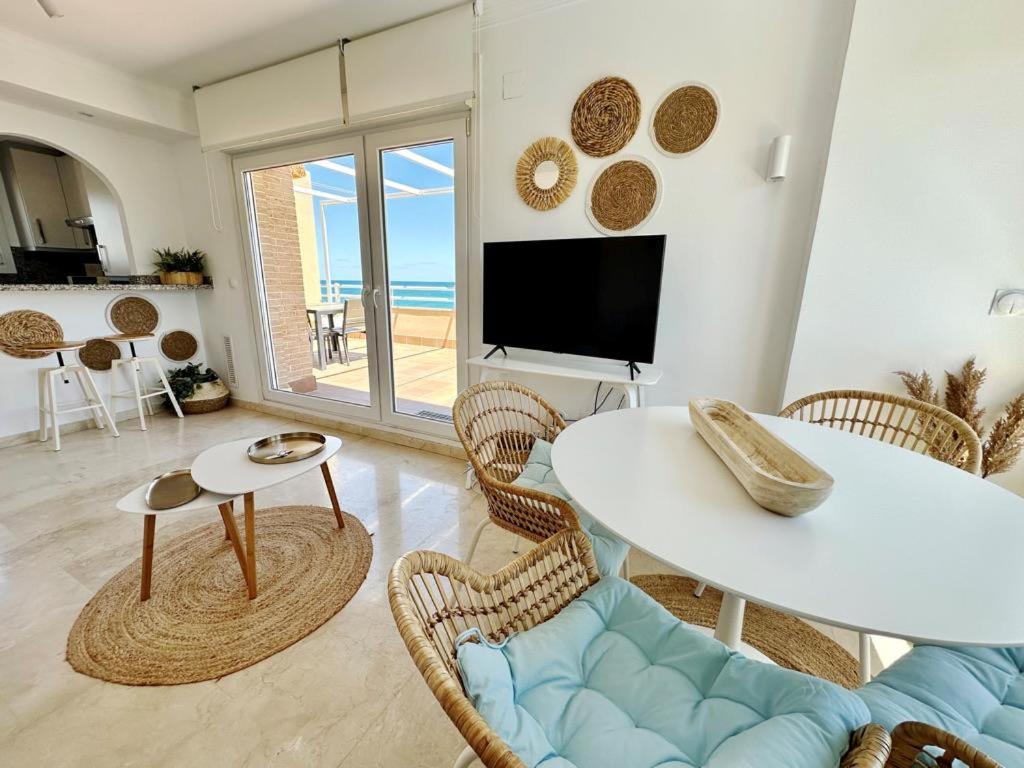 Atico Frontal Al Mar Con Piscina Privada By Homeprive Dénia Eksteriør billede