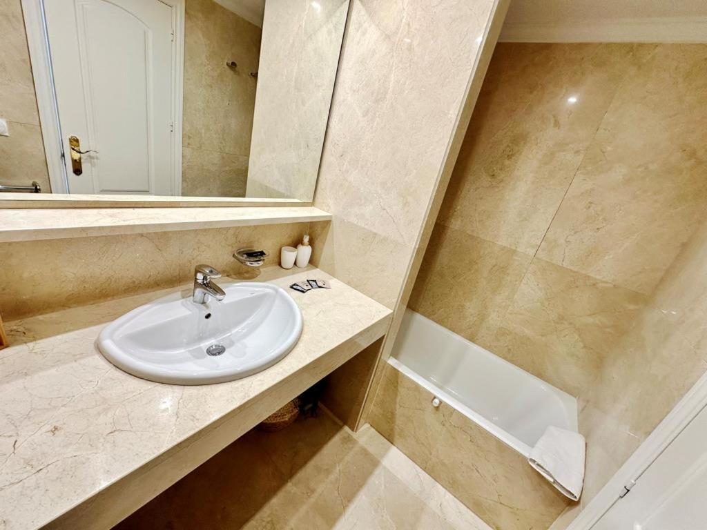 Atico Frontal Al Mar Con Piscina Privada By Homeprive Dénia Eksteriør billede